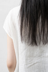 forme d'expression/Reclined Sleeveless Shirt