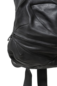 Leon Emanuel Blanck/DISTORTION PREGNANT LADY BACKPACK