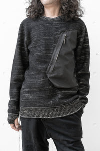 taichimurakami/"DISPLACEMENT" CREWNECK POCKET SWEATER W/Z BLACK POCKET