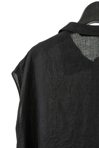 forme d'expression/Reclined Sleeveless Shirt