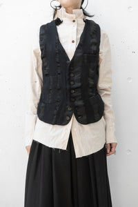 Aleksandr Manamis/MENDED BOW WAISTCOAT (Femme)