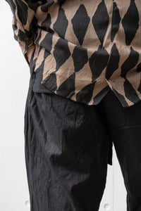 Aleksandr Manamis/BUTTON LEG LOOSE PANT (Homme)