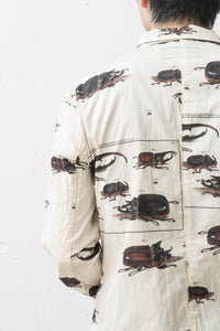 Aleksandr Manamis/PANEL DETAIL BEETLE SHIRT (Homme)